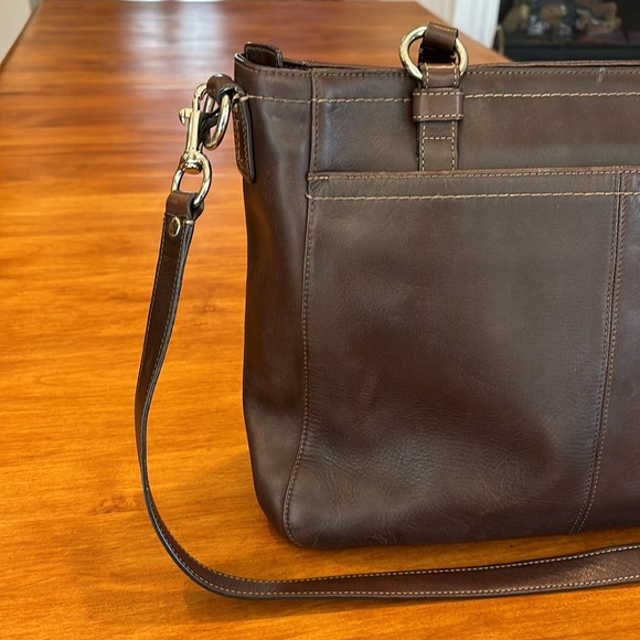 COACH TWO WAY TOTE BAG CHOCOLATE BROWN LEATHER REMOVABLE STRAP SILVER HARDWARE🤎 - Picture 8 of 17